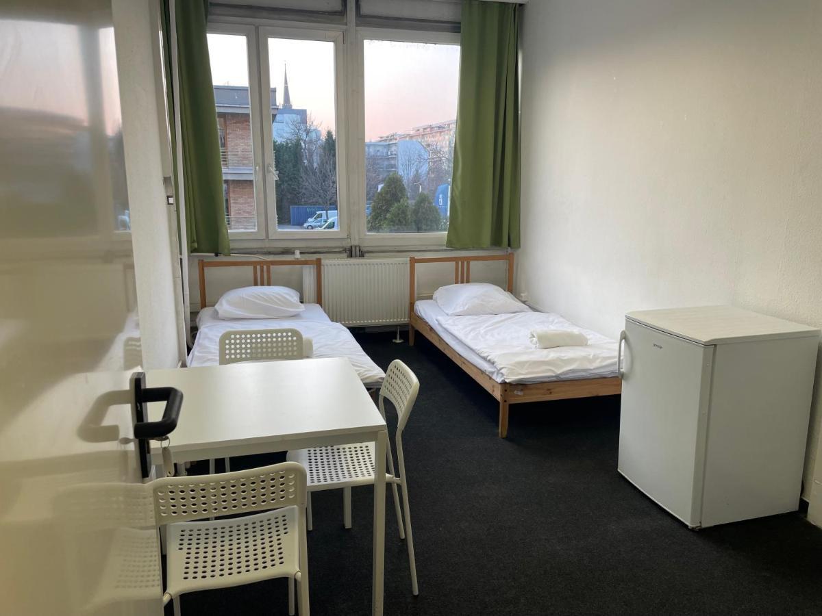 The College Group Hostel Budapest Exterior photo